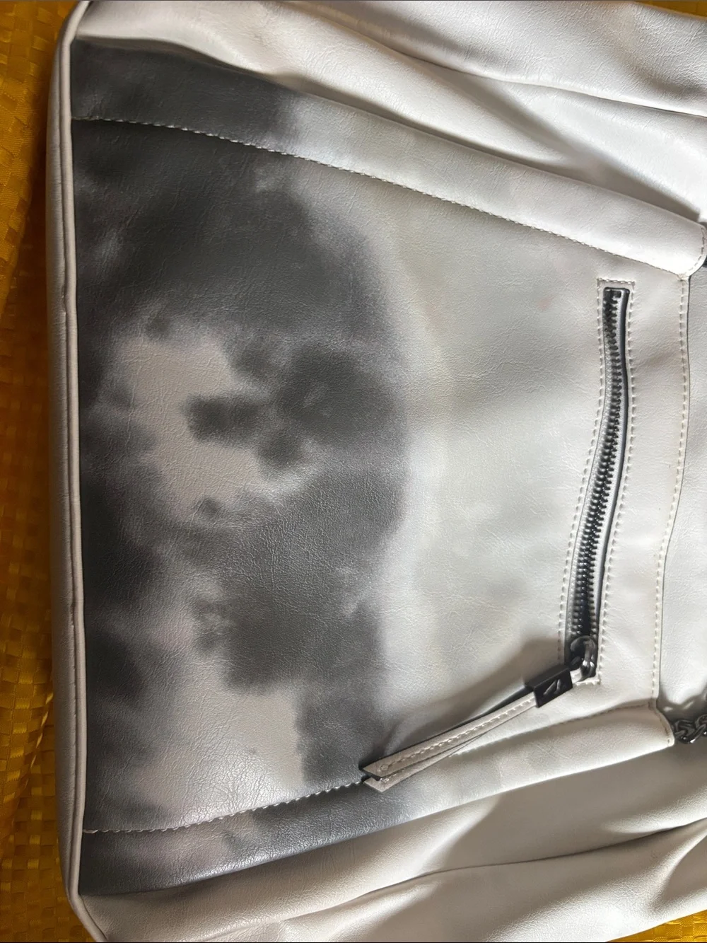 Simply Vera Vera Wang White Shoulder Bag with Black Chain Detail